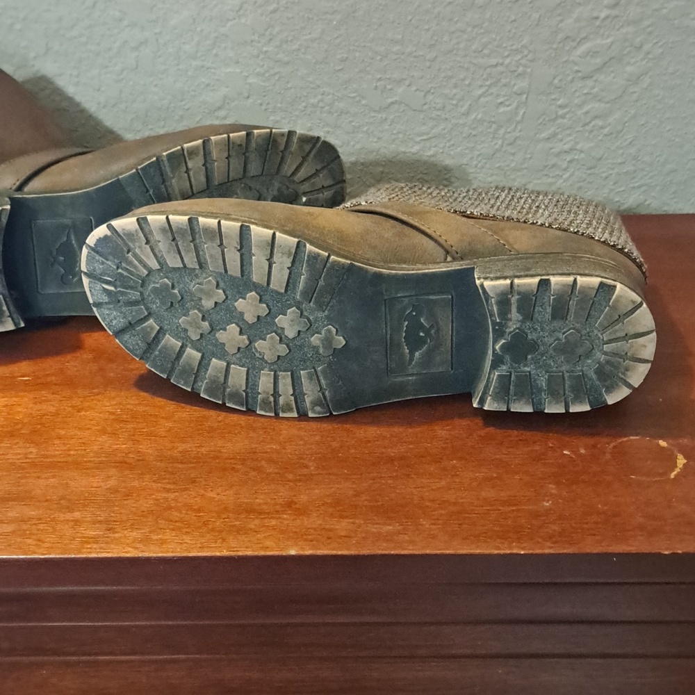 Rocket Dog Boots - Picture 3 of 9